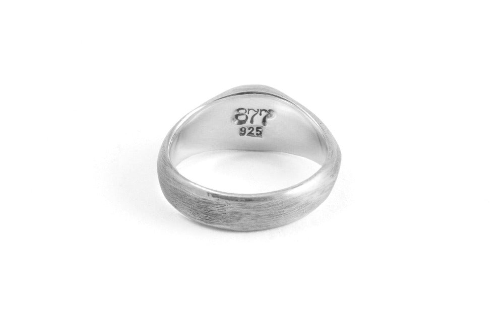 029 - Signet Ring Iris– 877 Workshop