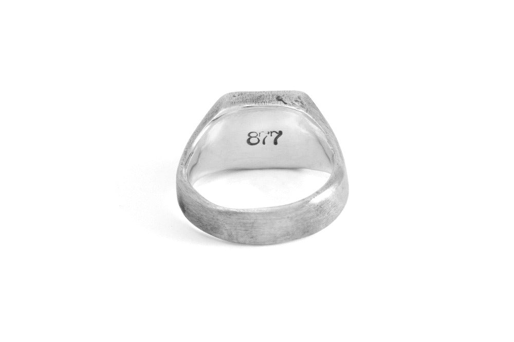 006 - Signet Ring Classic– 877 Workshop